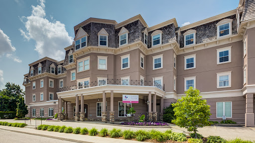 Chartwell Queen's Square Retirement Residence